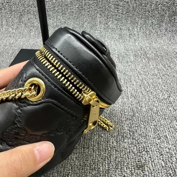 100% Authentic Gucci GG Leather Top Handle Bag 669-110524 - Picture 6 of 16